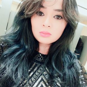 Meet your Posher, Daniela